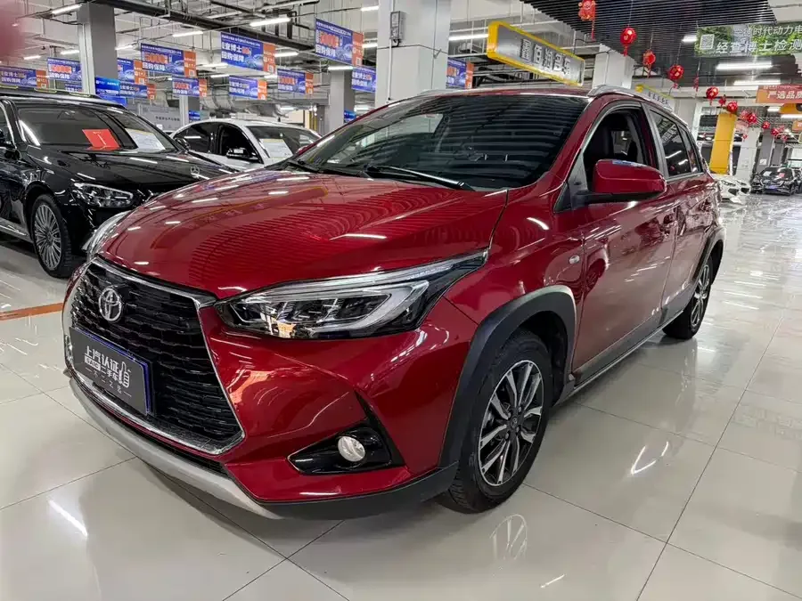 Toyota Yaris L 2022