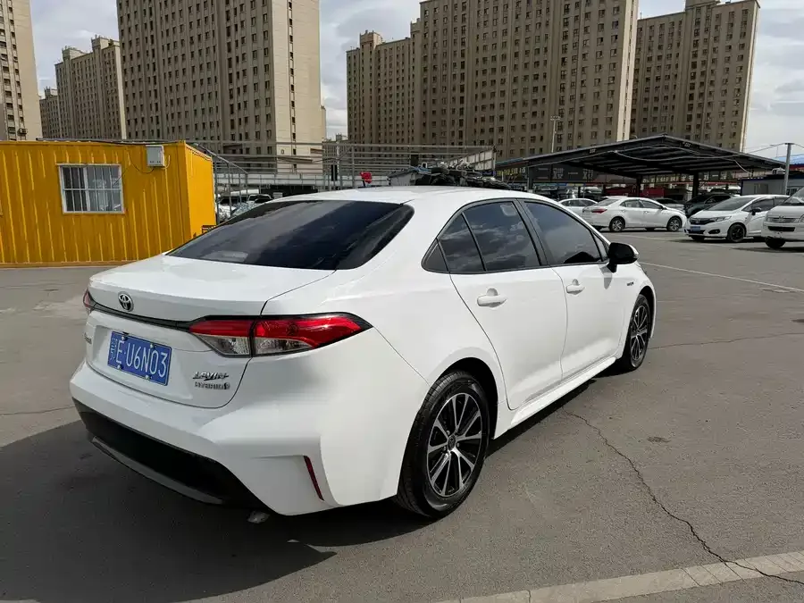 Toyota Levin Corolla 2024 Intelligent Electric Hybrid Dual Engine 1.8L Luxury Edition 2024 — миниатюра 3
