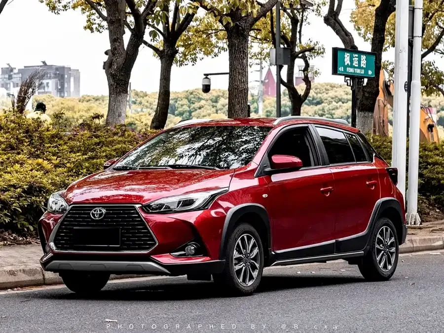 Toyota Yaris L 2023