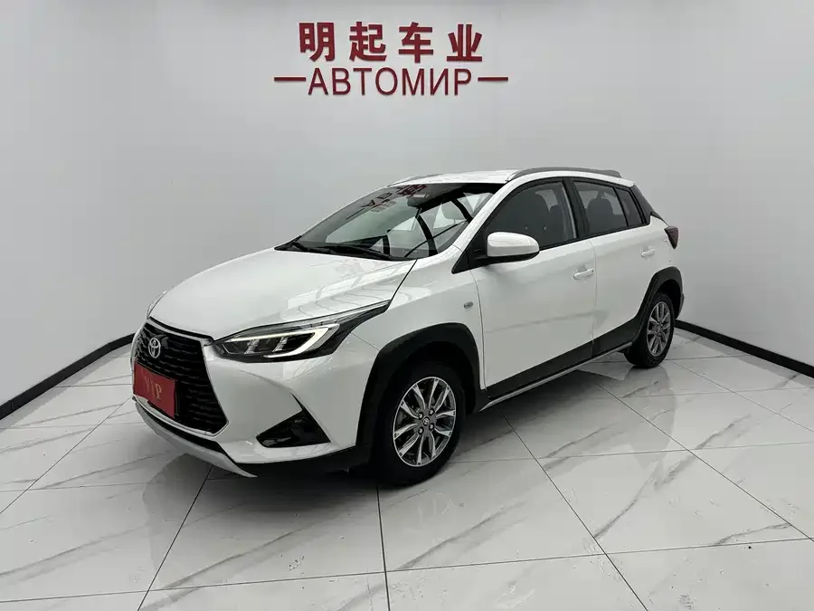 Toyota Yaris L 2022