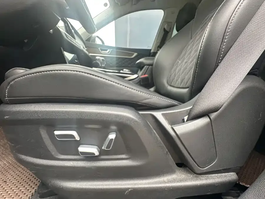 Hongqi HS7 Hongqi HS7 2022 3.0T Automatic 4WD Zhilian Qiyue Edition 5 Seaters 2023 — миниатюра 5