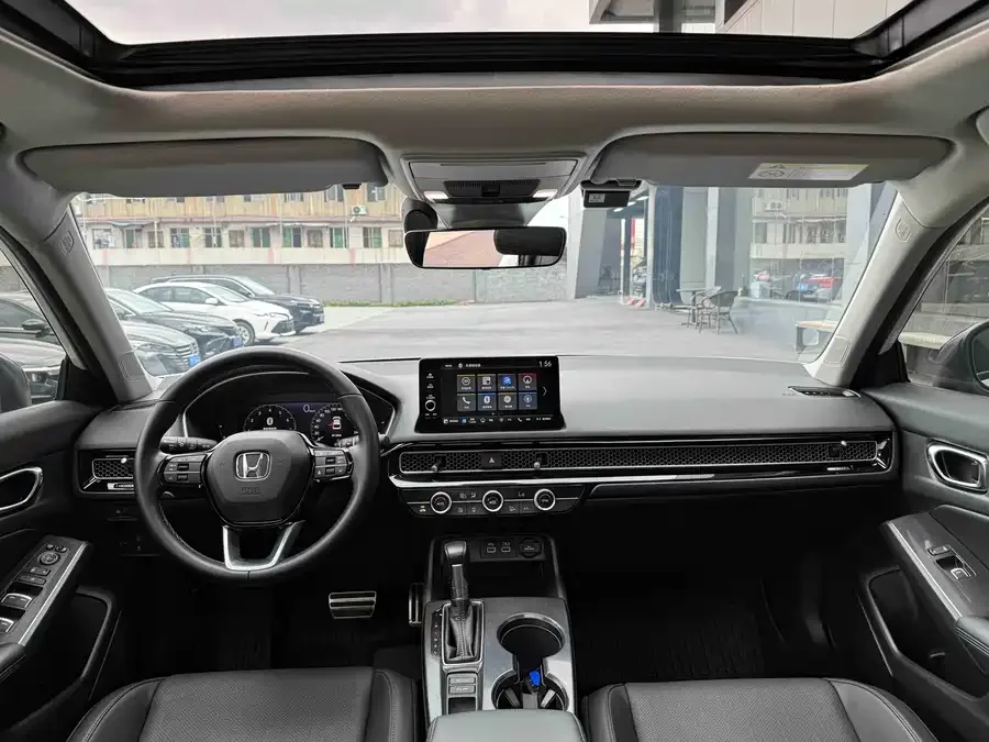Honda Integra Stylish 2023 HATCHBACK 240TURBO CVT Magic NightDeluxe Edition 2024 — миниатюра 2
