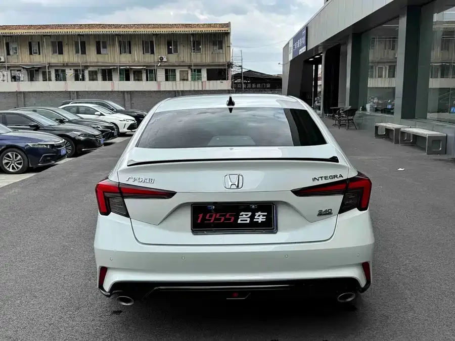 Honda Integra Stylish 2023 HATCHBACK 240TURBO CVT Magic NightDeluxe Edition 2024 — миниатюра 5