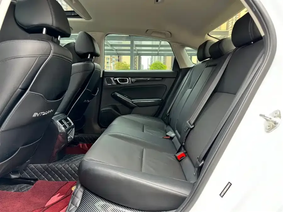 Honda Integra Stylish 2023 240TURBO CVT Deluxe Edition 2024 — миниатюра 4