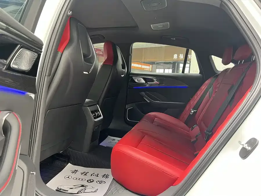Hongqi H6 Hongqi H6 2024 2.0T Luxury Edition 2024 — миниатюра 2