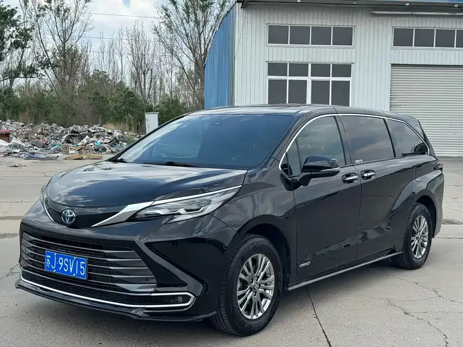 Toyota Sienna 2023