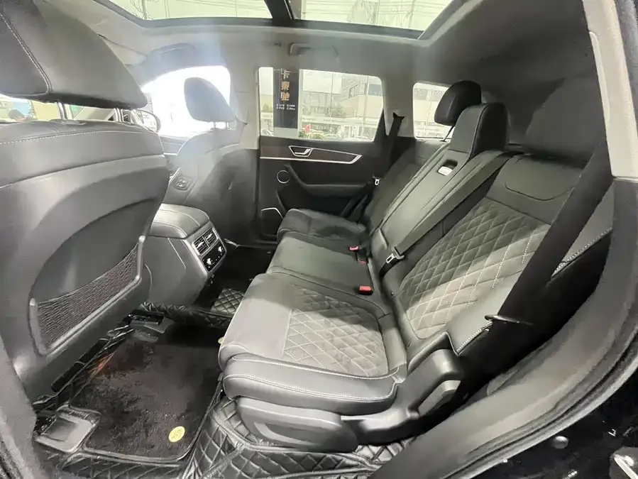 Hongqi HS7 Hongqi HS7 2022 2.0T DCT 2WD Zhilian Flagship Edition 5-seater 2022 — миниатюра 5