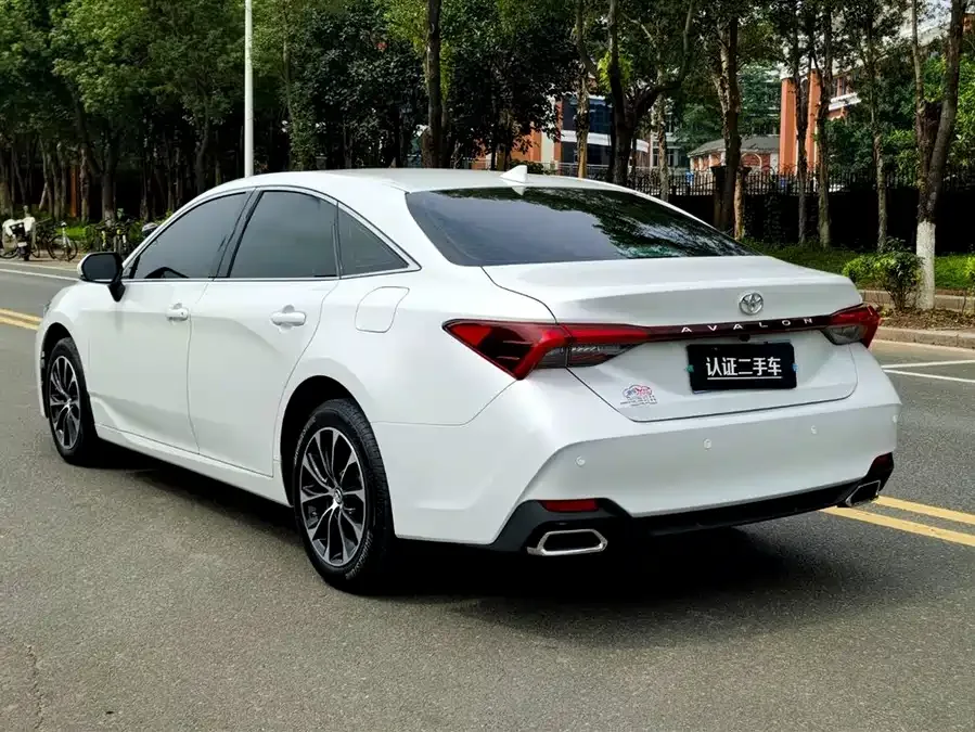 Toyota Avalon Avalon 2023 2.0L Premium Edition 2024 — миниатюра 2