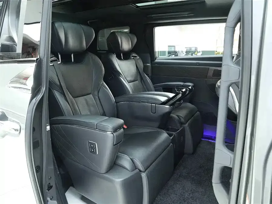 Toyota Alphard Alphard 2024 Hybrid 2.5L Premium Edition 2024 — миниатюра 4