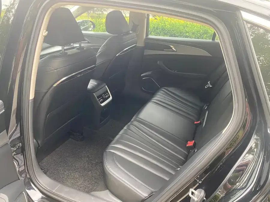 Hongqi H5 Hongqi H5 2023 1.5T DCT Zhilian Qiyun Edition 2023 — миниатюра 2