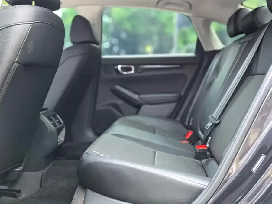 Honda Integra Stylish 2023 240TURBO CVT Deluxe Edition 2024 — миниатюра 4