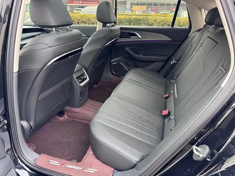 Hongqi H5 Hongqi H5 2024 2.0T Automatic Intelligent Connection Flagship Chang Edition 2024 — миниатюра 5