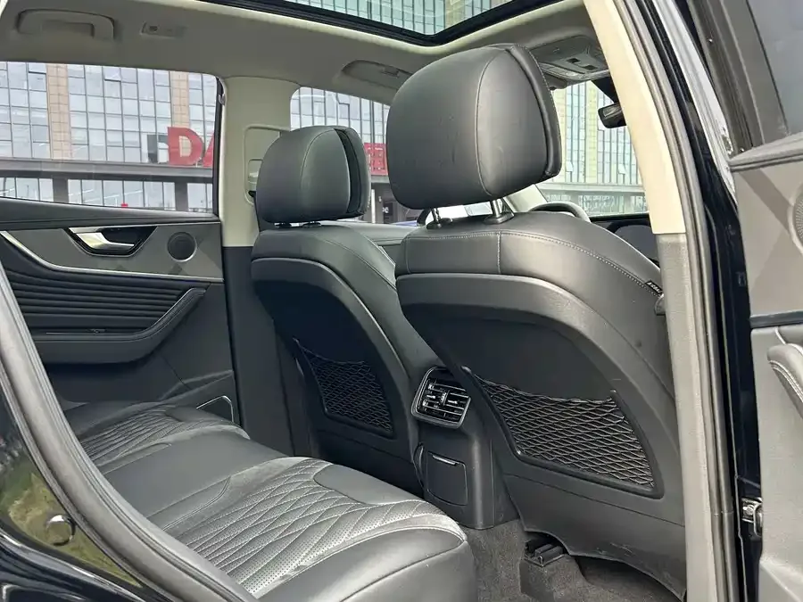 Hongqi HS5 Hongqi HS5 2023 2.0T 4WD Flagship Enjoy Pro 500,000th Commemorative Edition 2024 — миниатюра 2