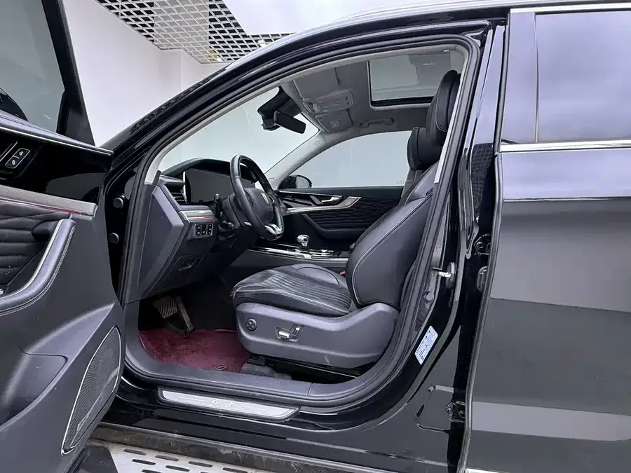 Hongqi HS5 Hongqi HS5 2022 facelift 2.0T Zhilian Qixiang Edition 2023 — миниатюра 4