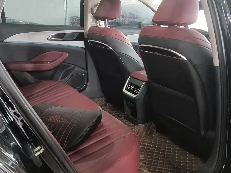 Hongqi H5 Hongqi H5 2024 2.0T Automatic Intelligent Connection Flagship Chang Edition 2025 — миниатюра 5
