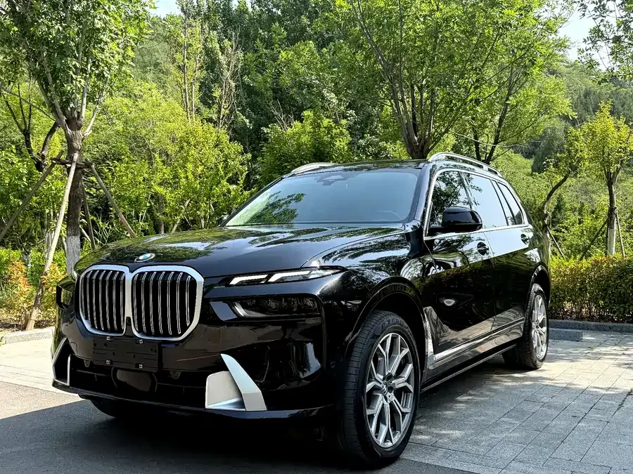 BMW X7 2023