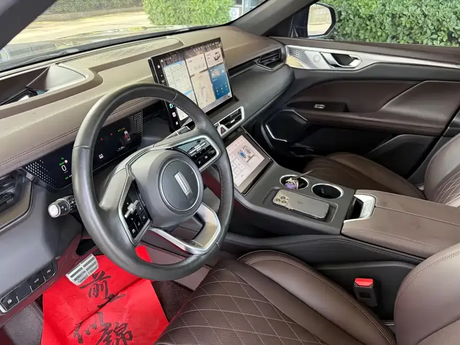 WEY Mocha New Energy Wei Mocha New Energy 2023 Two-wheel Drive Long-range Edition 2023 — миниатюра 2