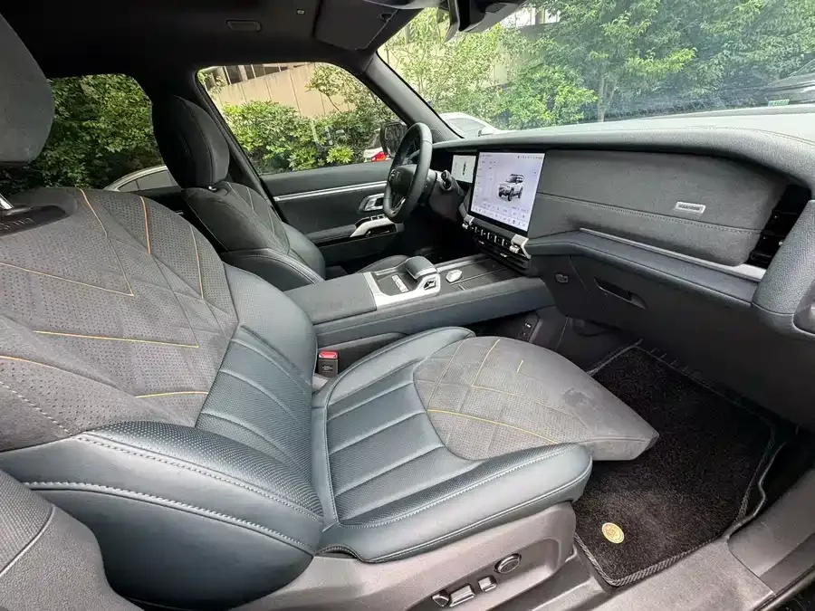 Deepal dark blue G318 Dark Blue G318 2025 Worry-Free Crossing Edition 4WD Secret Edition 2025 — миниатюра 4
