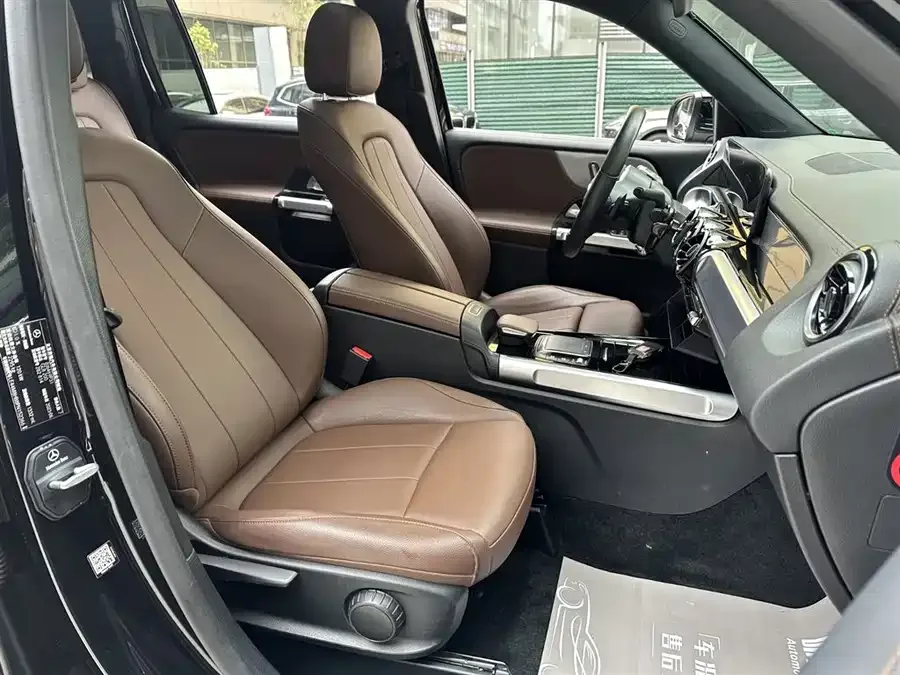 Mercedes-Benz GLB-Class Mercedes-Benz GLB 2023 facelift GLB 200 Fashion Edition 2023 — миниатюра 3