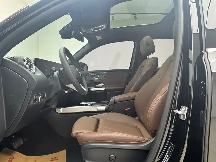 Mercedes-Benz GLB-Class Mercedes-Benz GLB 2024 facelift GLB 220 Fashion Edition 2024 — миниатюра 3
