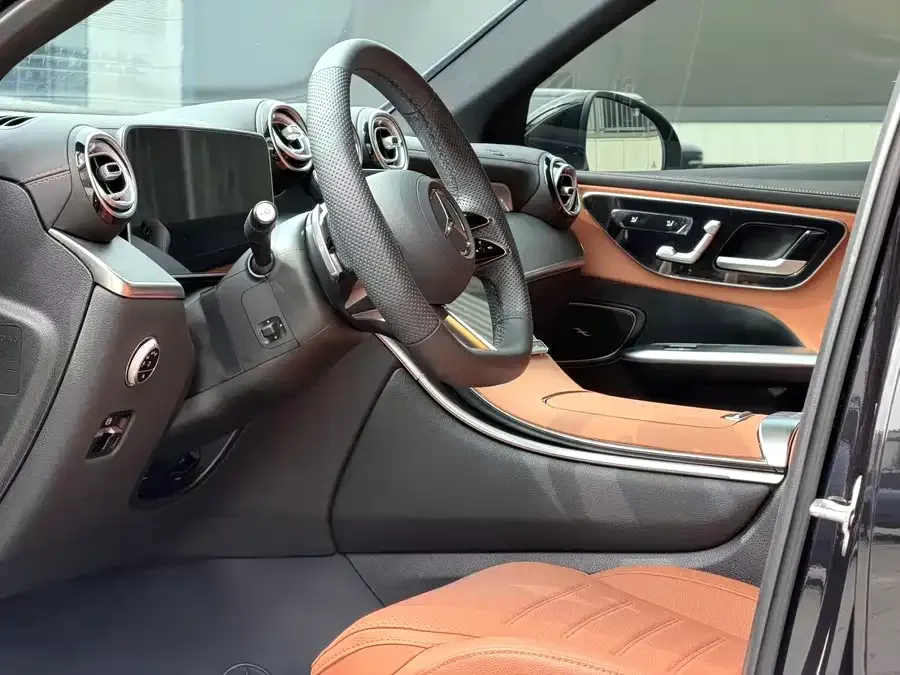 Mercedes-Benz GLC-Class Mercedes-Benz GLC 2025 GLC 260 L 4MATIC Dynamic Edition 2025 — миниатюра 4