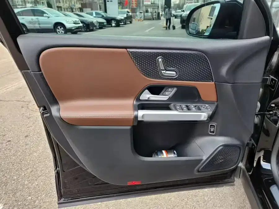 Mercedes-Benz GLB-Class Mercedes-Benz GLB 2025 GLB 220 Dynamic 2025 — миниатюра 2