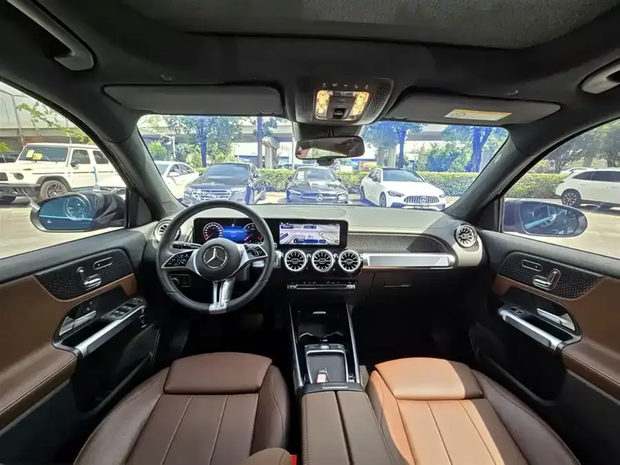 Mercedes-Benz GLB-Class Mercedes-Benz GLB 2024 GLB 220 Fashion Edition 2024 — миниатюра 4