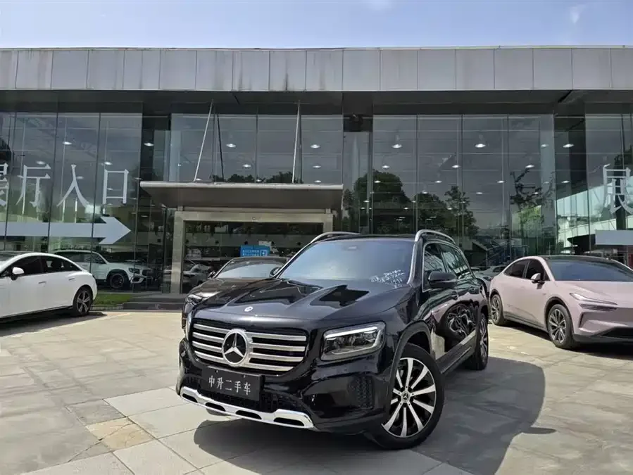 Mercedes-Benz GLB-Class 2024