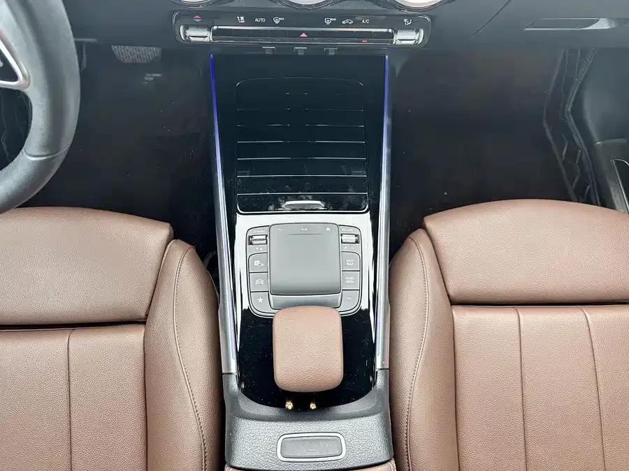 Mercedes-Benz GLB-Class Mercedes-Benz GLB 2023 GLB 220 Fashion Edition 2022 — миниатюра 3