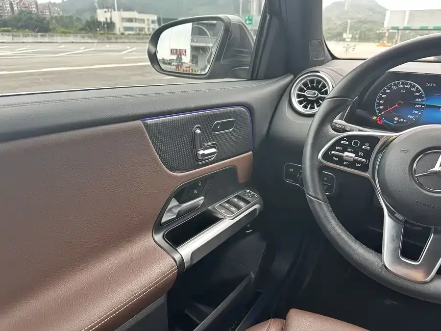 Mercedes-Benz GLB-Class Mercedes-Benz GLB 2023 GLB 220 Fashion Edition 2022 — миниатюра 4