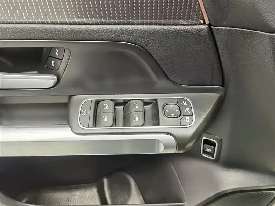 Mercedes-Benz GLB-Class Mercedes-Benz GLB 2022 GLB 220 Dynamic 2022 — миниатюра 3