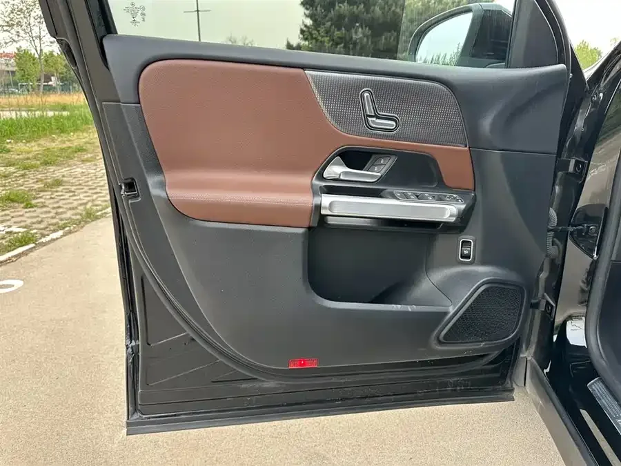 Mercedes-Benz GLB-Class Mercedes-Benz GLB 2022 facelift GLB 200 Fashion Edition 2022 — миниатюра 4