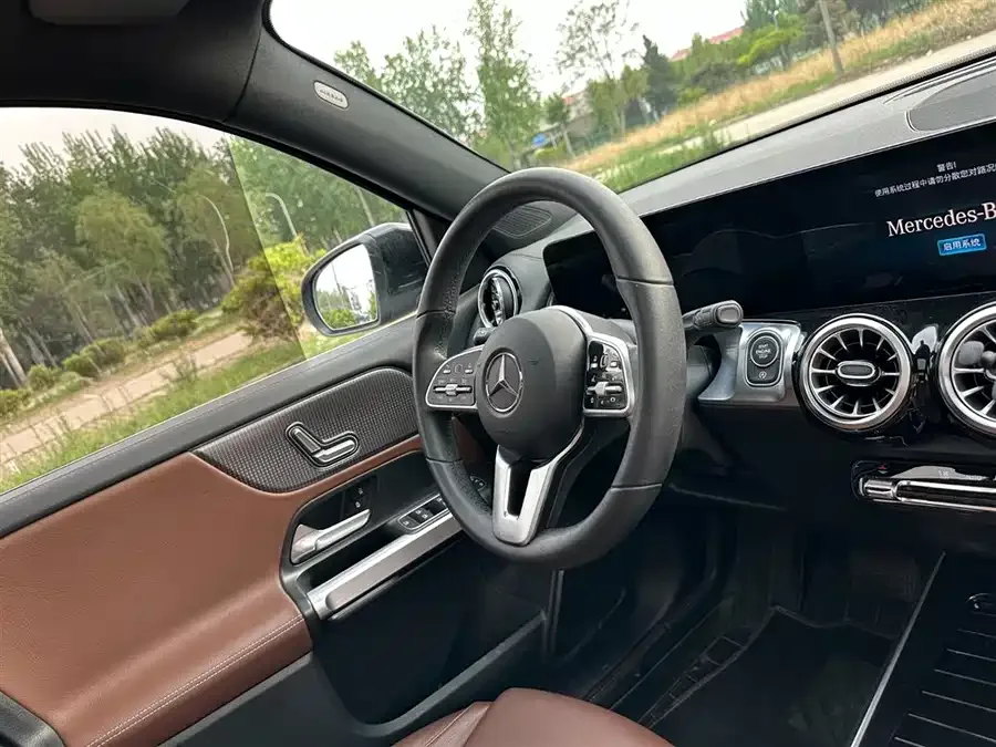 Mercedes-Benz GLB-Class Mercedes-Benz GLB 2022 facelift GLB 200 Fashion Edition 2022 — миниатюра 5