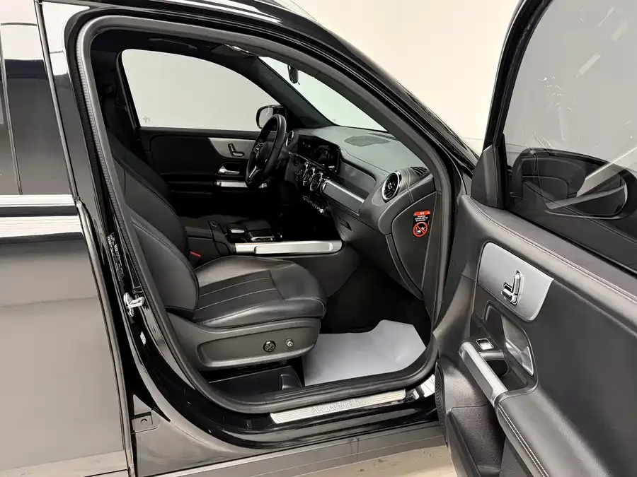 Mercedes-Benz GLB-Class Mercedes-Benz GLB 2023 GLB 200 Fashion Edition 2023 — миниатюра 5