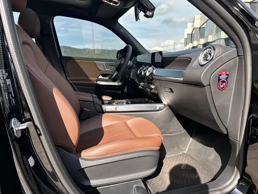 Mercedes-Benz GLB-Class Mercedes-Benz GLB 2023 GLB 220 Fashion Edition 2022 — миниатюра 2