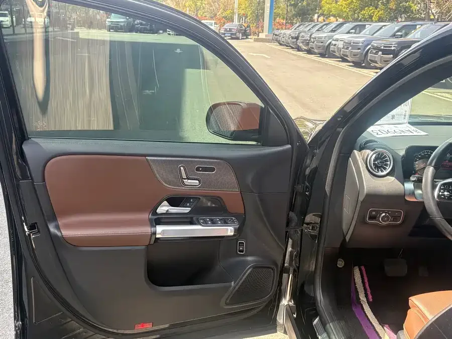 Mercedes-Benz GLB-Class Mercedes-Benz GLB 2022 GLB 200 Fashion Edition 2022 — миниатюра 2