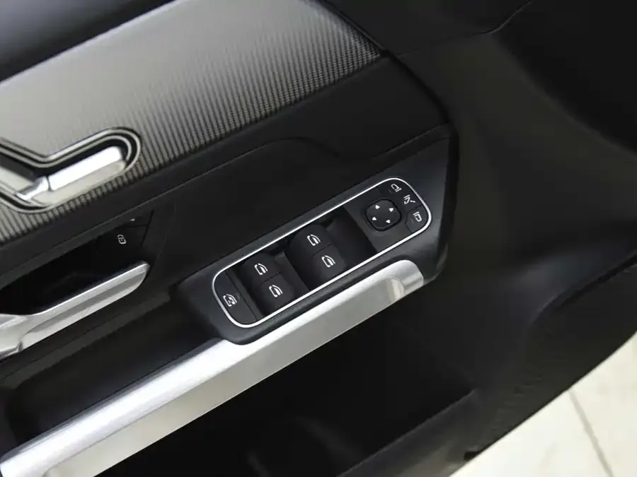 Mercedes-Benz GLB-Class Mercedes-Benz GLB 2022 facelift GLB 200 Fashion Edition 2022 — миниатюра 4