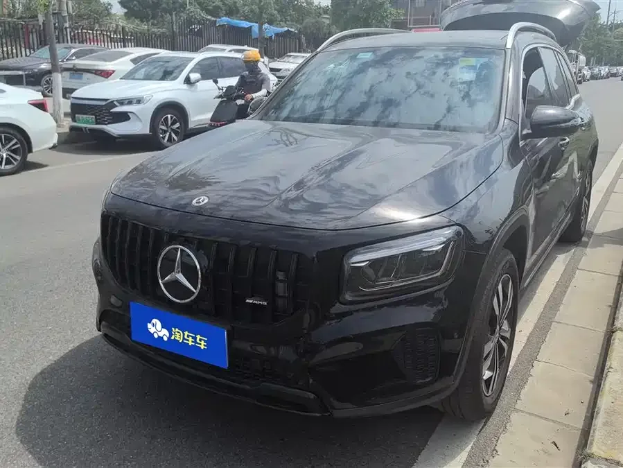 Mercedes-Benz GLB-Class 2024