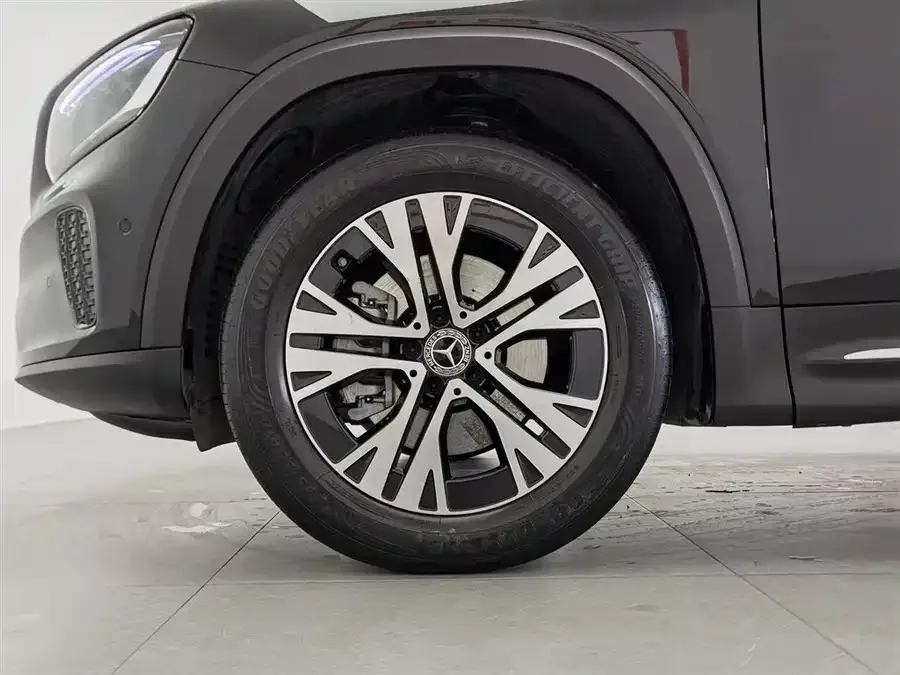 Mercedes-Benz GLB-Class Mercedes-Benz GLB 2024 facelift GLB 220 Dynamic 2025 — миниатюра 5
