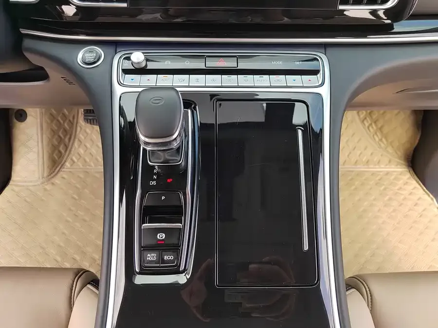 GAC Trumpchi M8 Trumpchi M8 2023 Lingxiu Series 390T Exclusive Edition 2022 — миниатюра 3