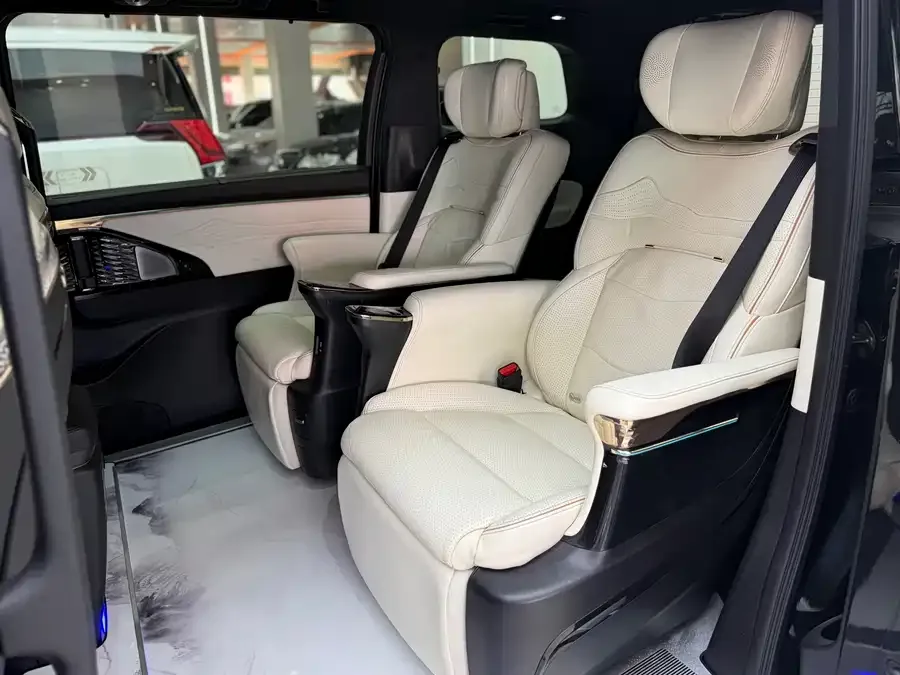 GAC Trumpchi M8 Trumpchi M8 2023 Grandmaster Series 400T Flagship Edition 2023 — миниатюра 4