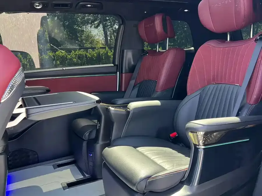 GAC Trumpchi M8 Trumpchi M8 2023 Grandmaster Series 400T Flagship Edition 2024 — миниатюра 2