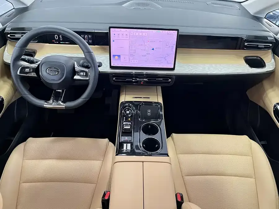 GAC Trumpchi E8 PHEV Trumpchi E8 PHEV 2024 150km MAX+ 2024 — миниатюра 4