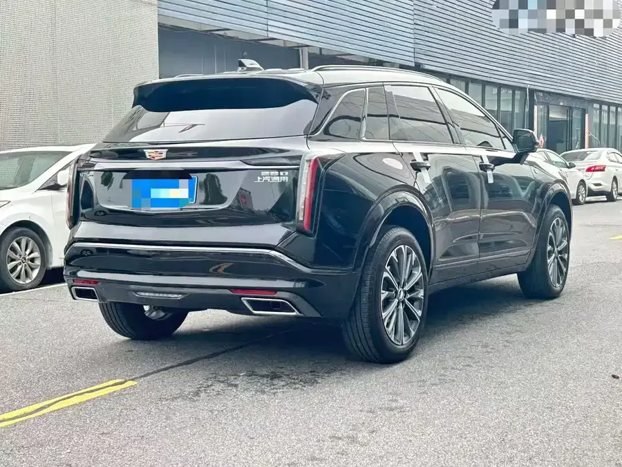 Cadillac XT5 2025 2.0T Luxury Edition 2025 — миниатюра 4