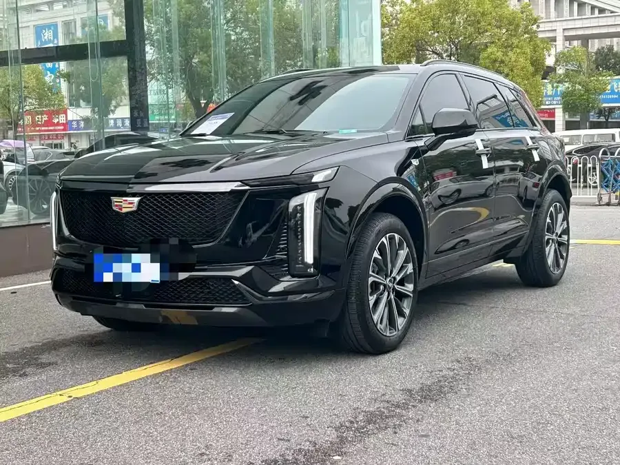 Cadillac XT5 2025 2.0T Luxury Edition 2025 — фото 1, купить с доставкой в Москву
