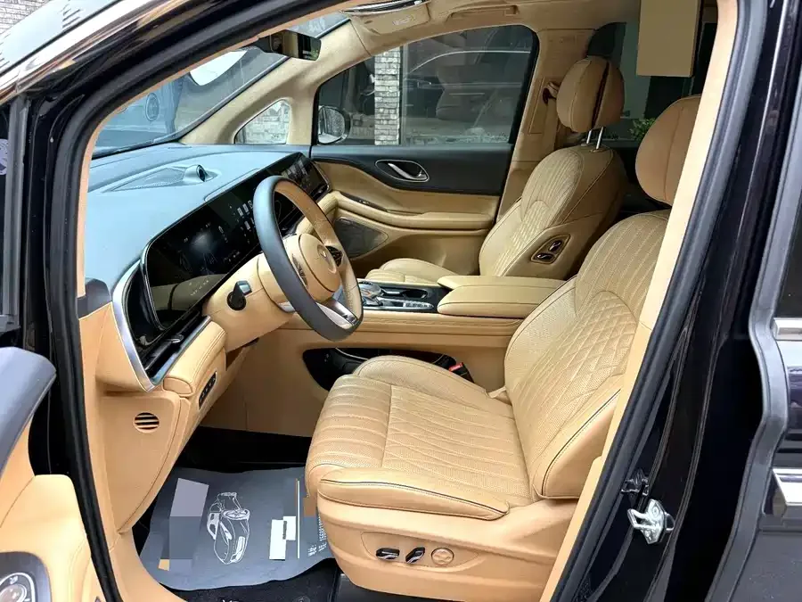 Voyah Lantu Dreamer VOYAH 2024 PHEV Ultra-Long-Range Flagship Edition 2024 — миниатюра 4