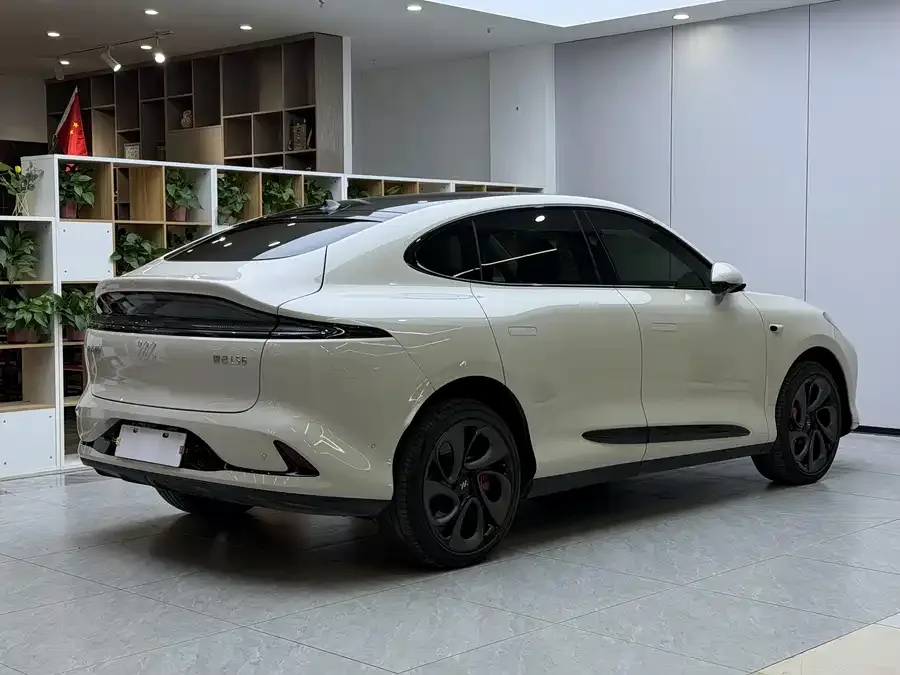 IM Motors LS6 Zhiji LS6 2025 Long-range Lizard Smart Driving Edition 2024 — миниатюра 2