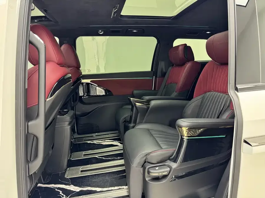 GAC Trumpchi M8 Trumpchi M8 2023 Grandmaster Series Dual Engine Supreme Edition 2023 — миниатюра 3
