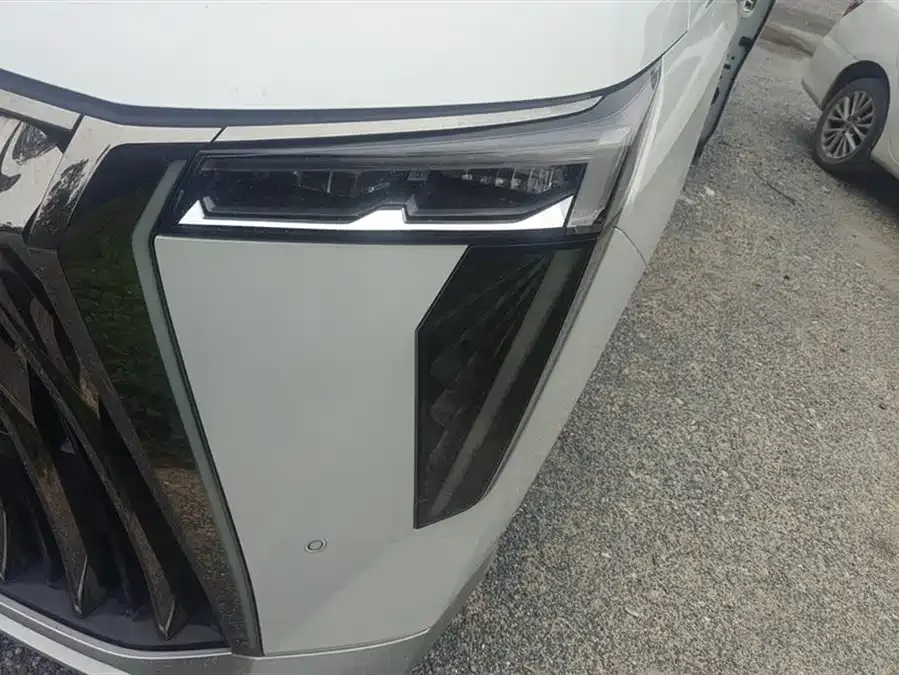 GAC Trumpchi M8 Trumpchi M8 2023 Grandmaster Series Dual Engine Supreme Edition 2023 — миниатюра 5