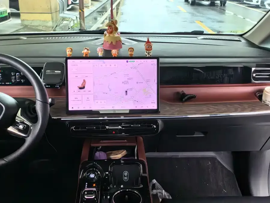 GAC Trumpchi E8 PHEV Trumpchi E8 PHEV 2024 150km MAX+ 2024 — миниатюра 3